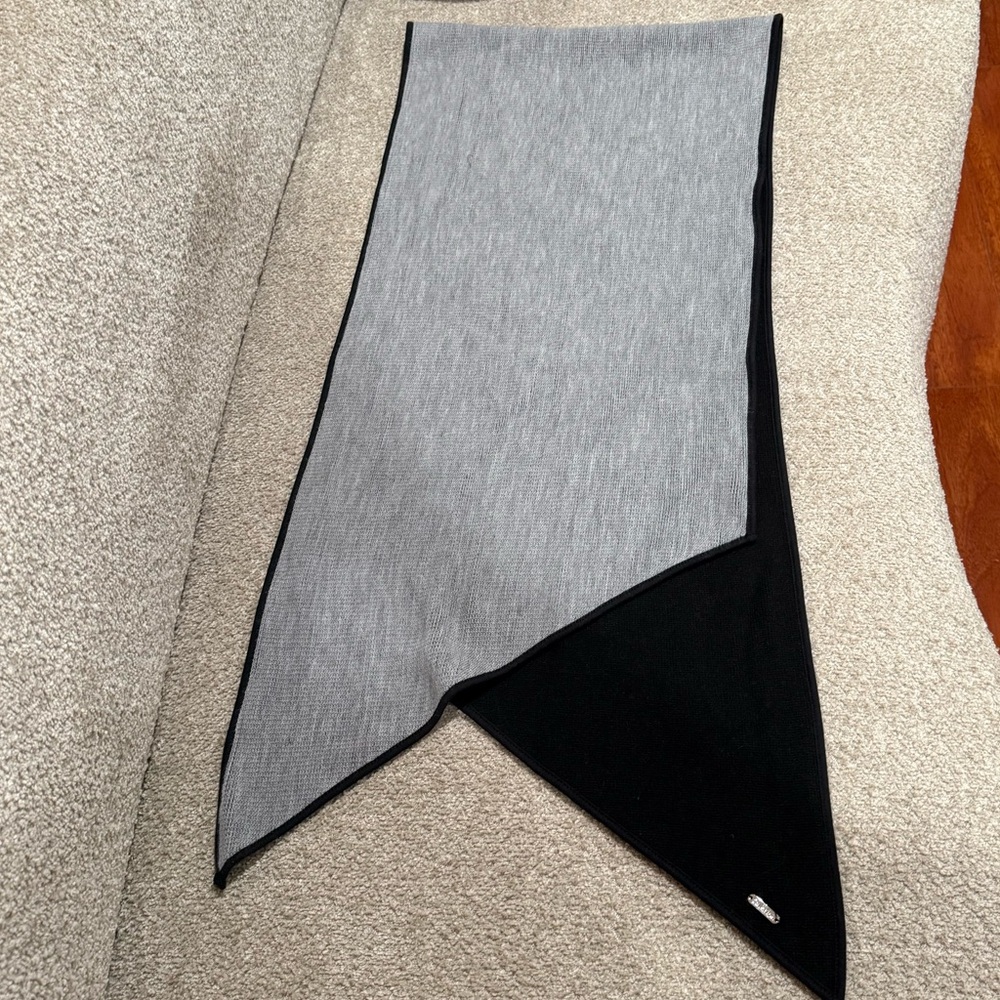 Calvin Klein Gray and Black Women's Skirt